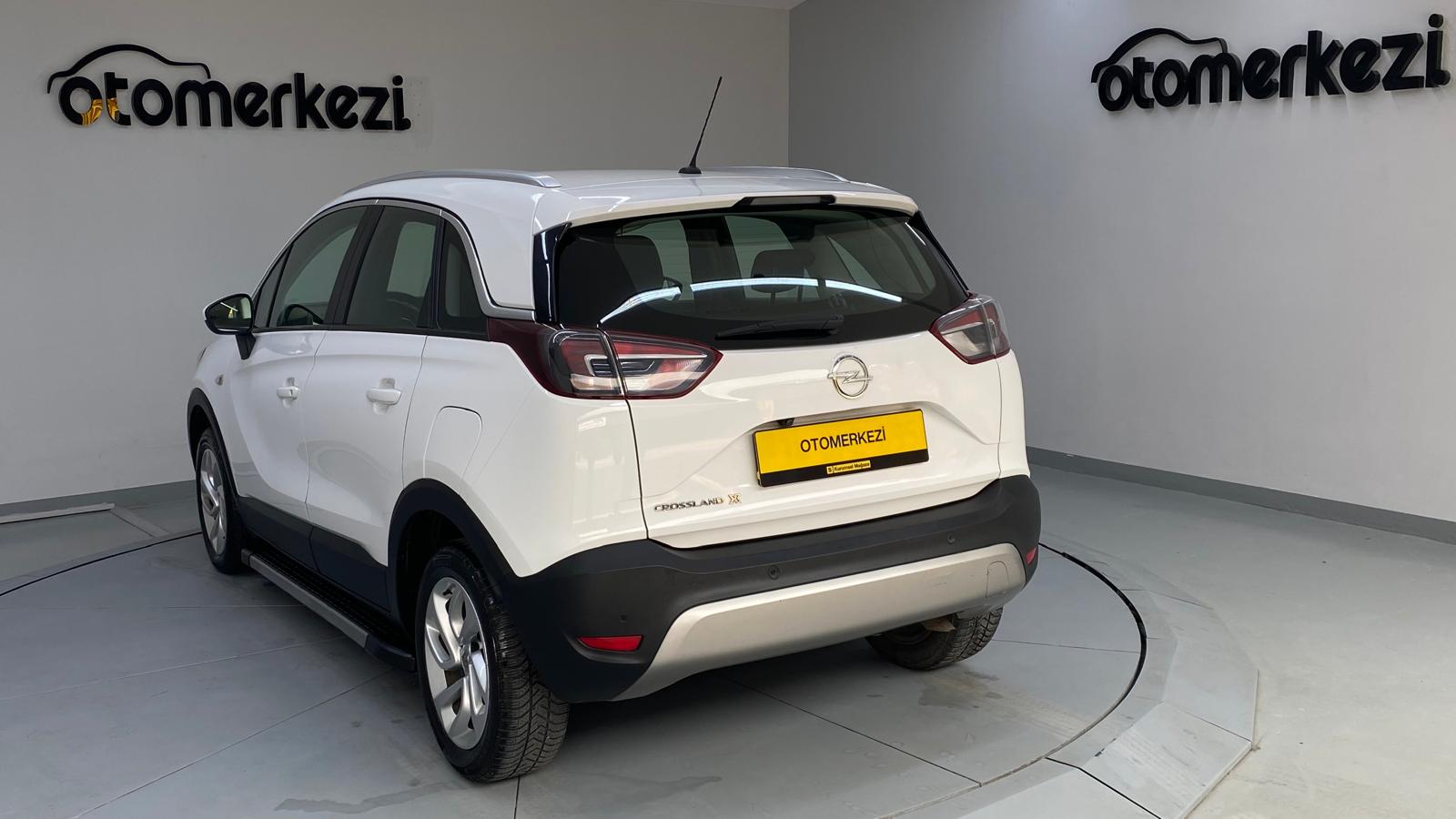 OPEL CROSSLAND 2